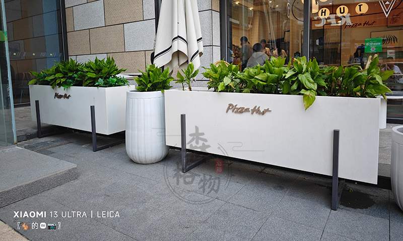 商業街不銹鋼花箱隔斷的作用