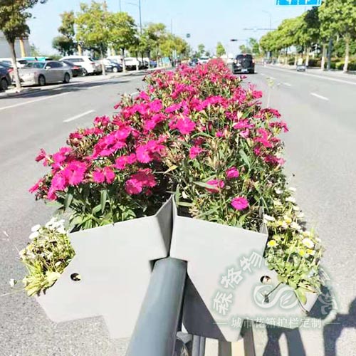 廣西橋梁馬鞍式懸掛花箱花盆