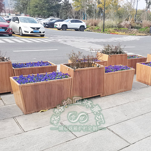 廣西公園景區仿木紋不銹鋼花箱