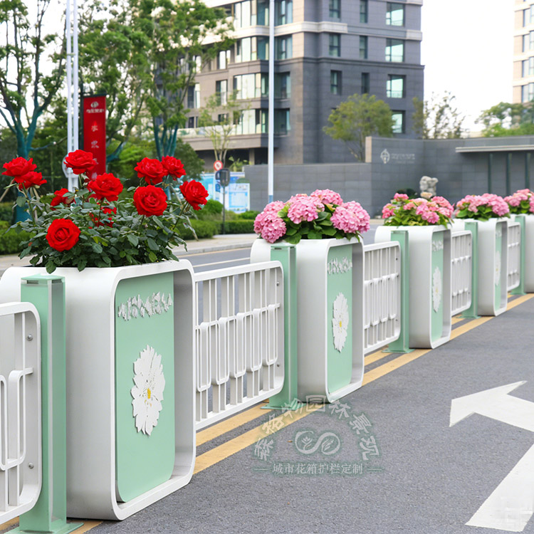咸寧多彩不銹鋼花箱護欄