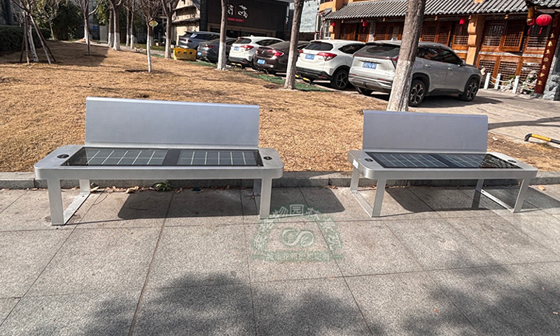 什么是太陽能智能充電座椅？