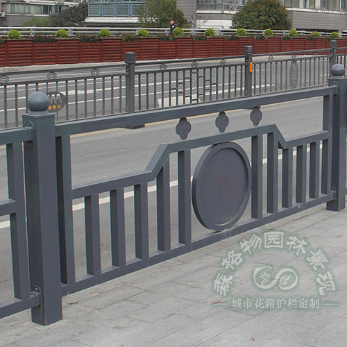 城市道路花箱鋅鋼花箱護(hù)欄
