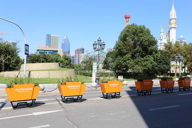 羅蒙主題樂園花箱定制案例