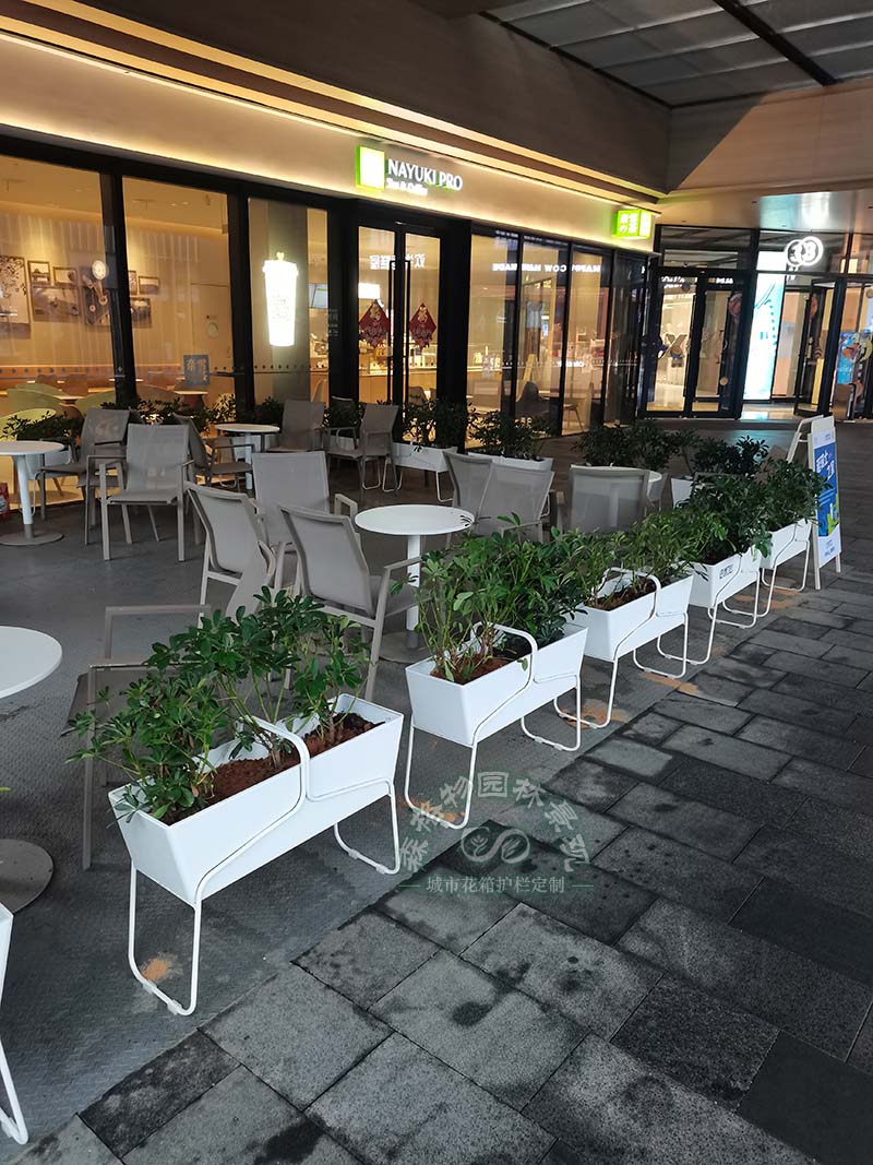 嘉興商業街花箱花架隔斷案例