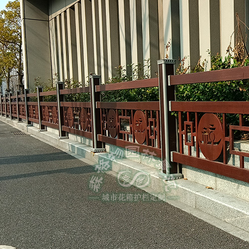 人行道安全隔離護(hù)欄