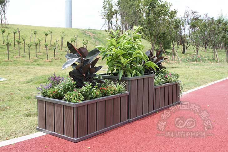 戶(hù)外景觀花箱的常規(guī)用材有哪些？