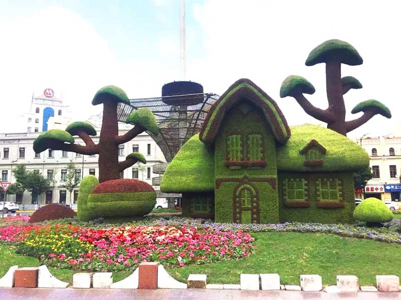 仿真人造綠色雕塑為何如此火爆？的優(yōu)點(diǎn)是什么？