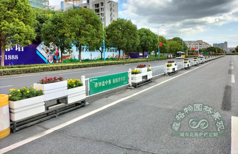 新型道路隔離花箱護欄有哪些？